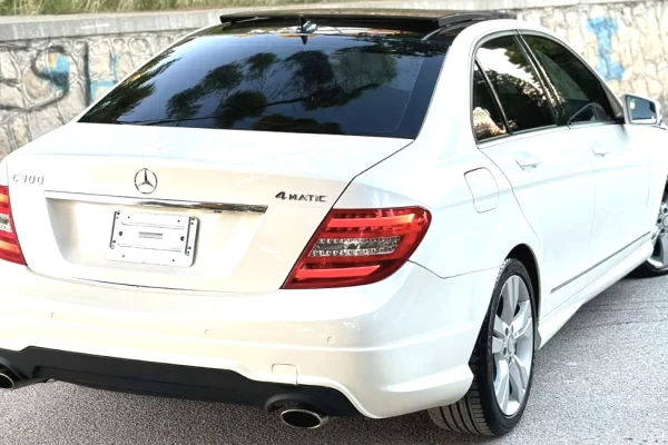 Auto in Vendita a Tirana - 8,800 Euro