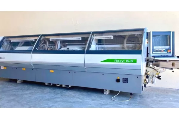 Strumenti di lavoro a Tirana - 13,700 Euro