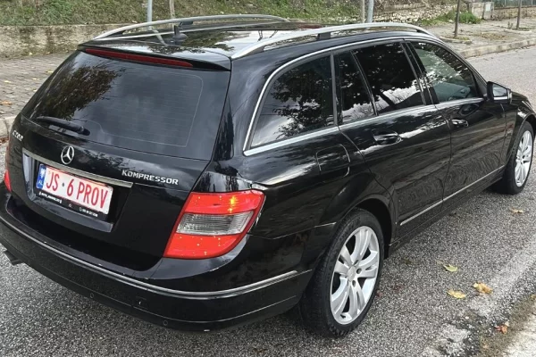 Auto in Vendita a Tirana - 5,000 Euro