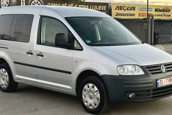 Auto in Vendita a Tirana - 3,999 Euro