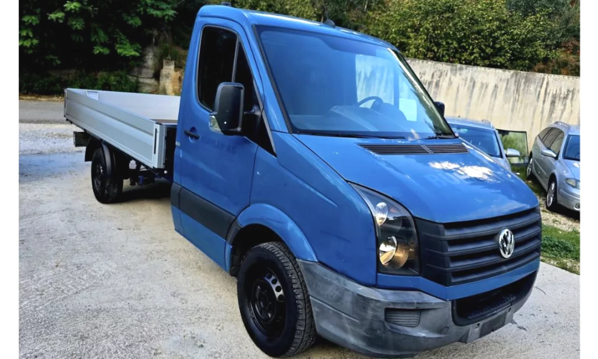 Auto in Vendita a Tirana, Volkswagen, 2013 Diesel,Kambio Manual Pagamento 9,999  Euro.