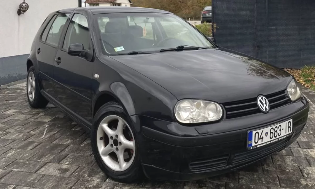 Auto in Vendita a Peja, Volkswagen, 2001 Diesel,Kambio Manual Pagamento 3,900  Euro.