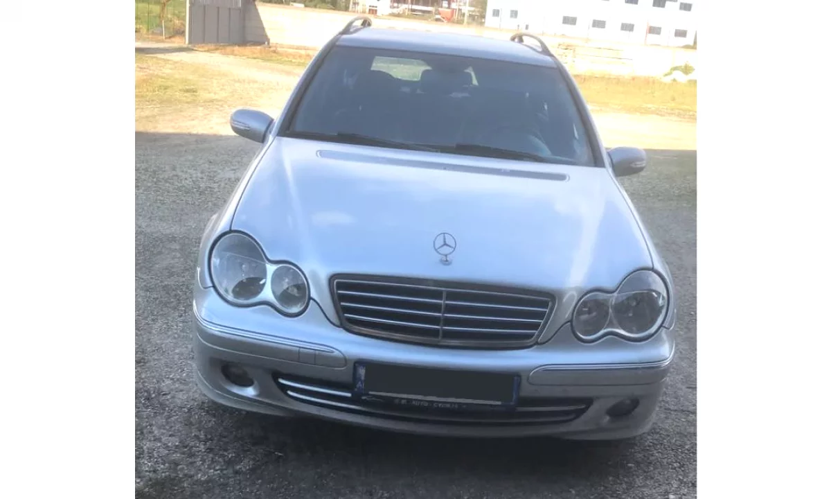 Auto in Vendita a Tirana, Mercedes-Benz, 2006 Diesel,Kambio Automatik Pagamento 3,500  Euro.