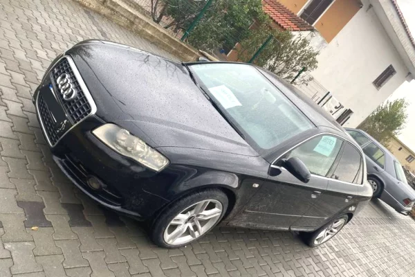 Auto in Vendita a Tirana - 3,500 Euro
