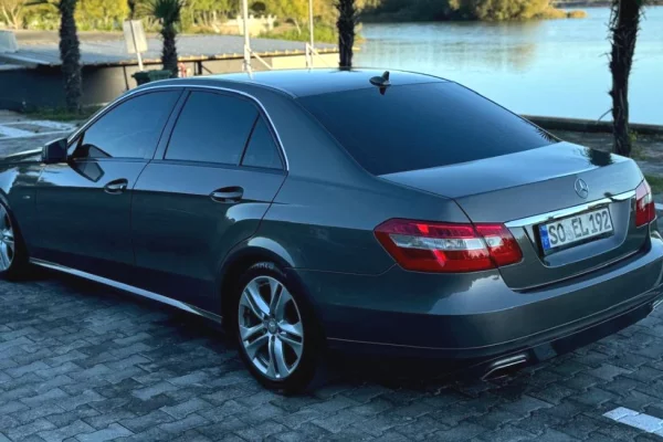 Auto in Vendita a Tirana - 9,500 Euro