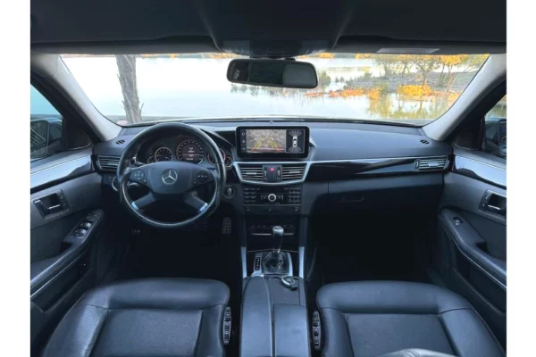 Auto in Vendita a Tirana - 9,500 Euro