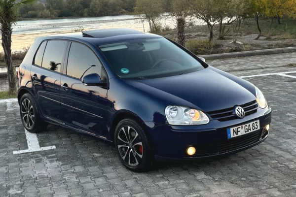 Auto in Vendita a Tirana - 5,200 Euro