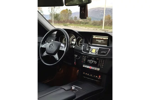 Auto in Vendita a Tirana - 12,500 Euro