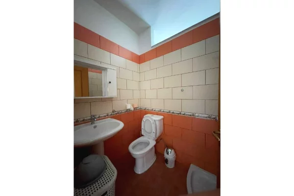 Shtepi me qera Apartament ne Vlore, 2+1, Mobilimi E mobiluar, Pagesa 50,000  Leke.