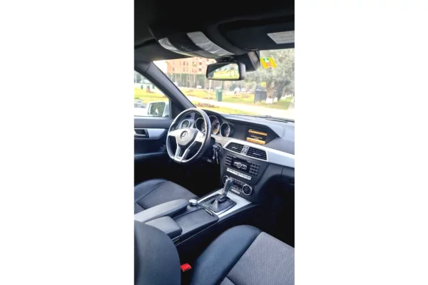 Auto in Vendita a Tirana - 7,000 Euro