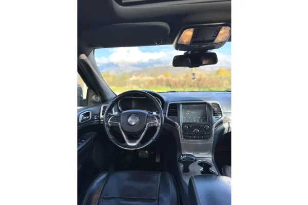 Auto in Vendita a Tirana - 14,900 Euro