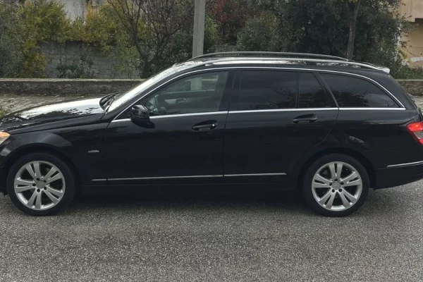 Auto in Vendita a Tirana - 5,000 Euro