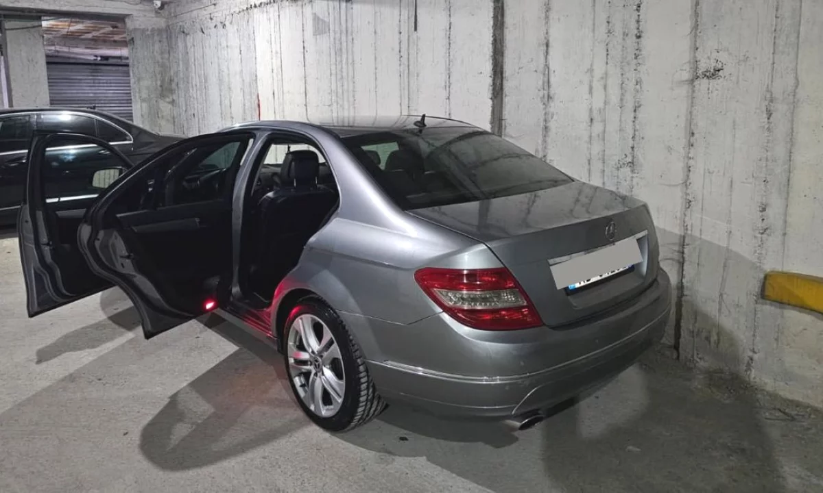 Auto in Vendita a Tirana, Mercedes-Benz, 2008 Diesel,Kambio Automatik Pagamento 6,500  Euro.