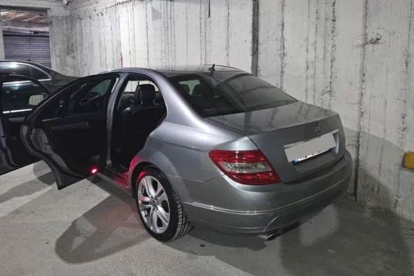 Auto in Vendita a Tirana - 6,500 Euro