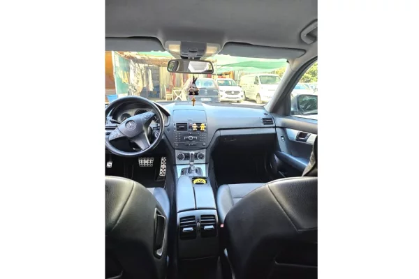 Auto in Vendita a Tirana - 6,500 Euro