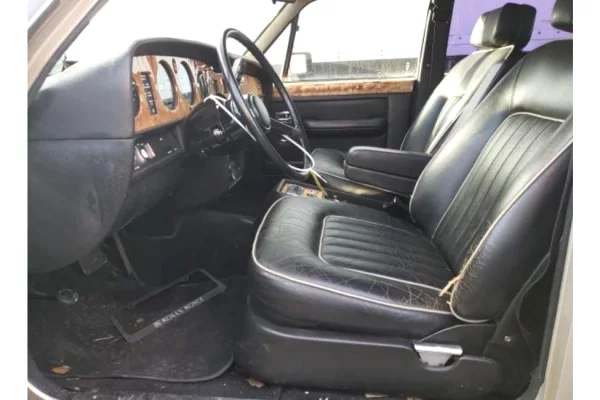 Auto in Vendita a Tirana - 13,900 Euro