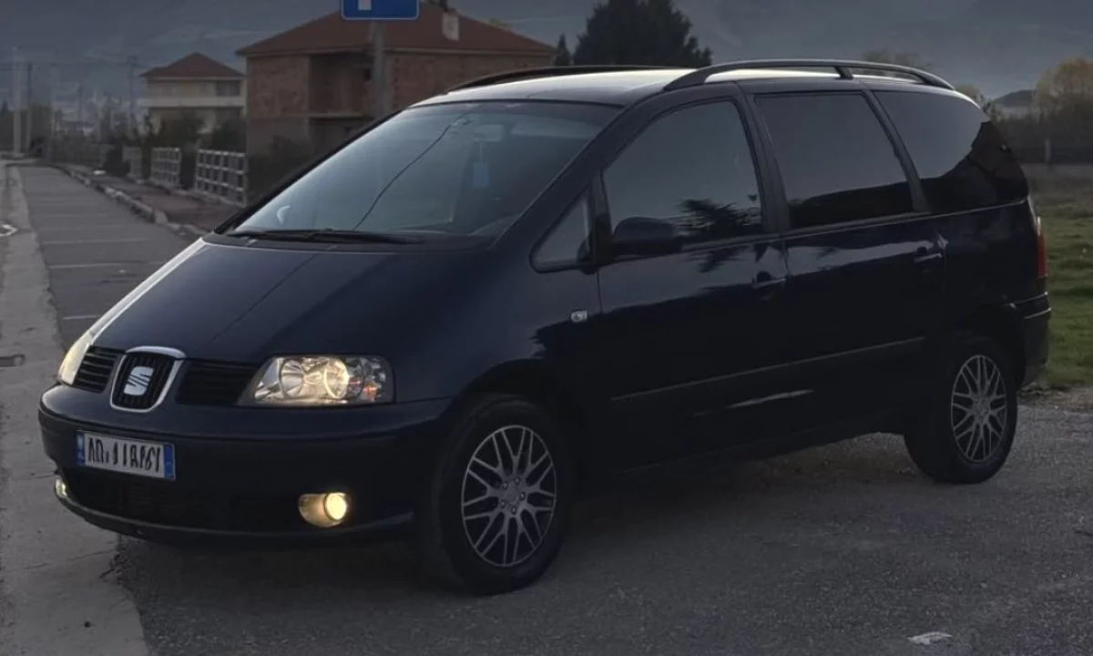 Auto in Vendita a Tirana, Seat, 2007 gasoline-gas,Kambio Automatik Pagamento 4,800  Euro.