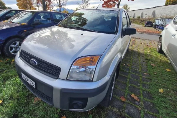 Auto in Vendita a Elbasan - 4,400 Euro