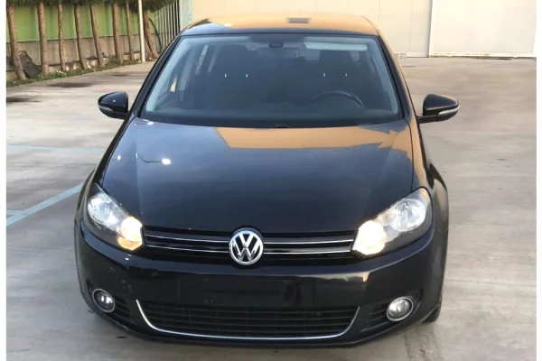 Auto in Vendita a Tirana - 6,900 Euro