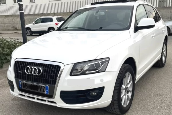 Auto in Vendita a Tirana - 12,200 Euro