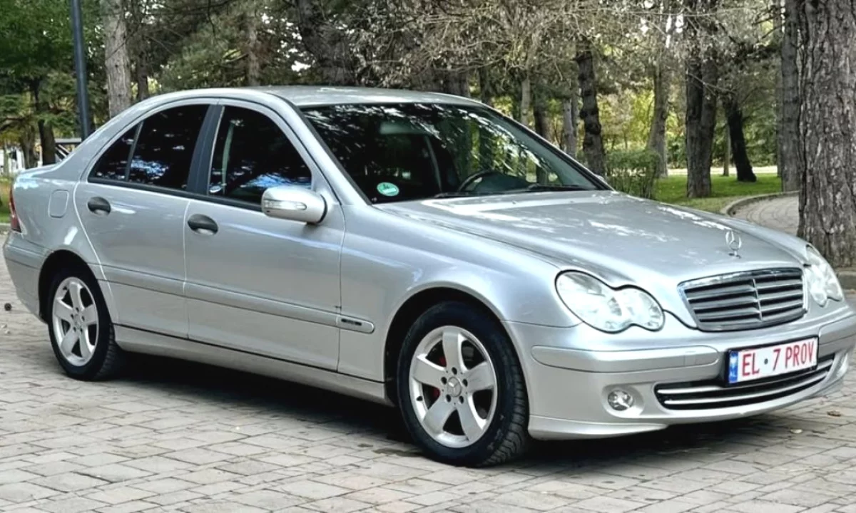 Auto in Vendita a Tirana, Mercedes-Benz, 2004 Diesel,Kambio Automatik Pagamento 4,000  Euro.