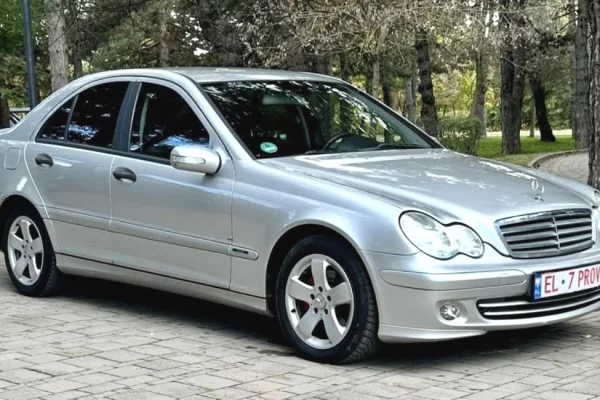 Auto in Vendita a Tirana - 4,000 Euro