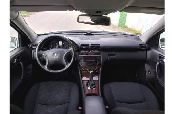 Auto in Vendita a Tirana - 3,700 Euro