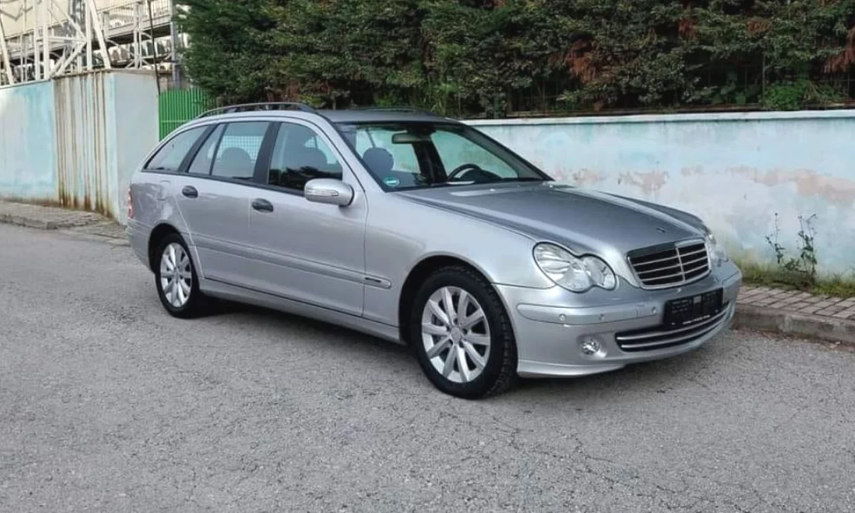 Auto in Vendita a Tirana, Mercedes-Benz, 2006 Diesel,Kambio Automatik Pagamento 3,700  Euro.