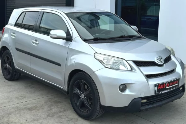 Auto in Vendita a Tirana - 4,900 Euro