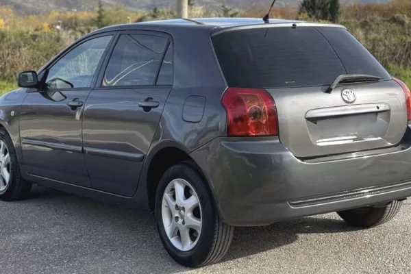 Auto in Vendita a Tirana - 4,700 Euro