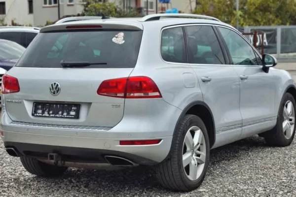 Auto in Vendita a Tirana - 9,800 Euro