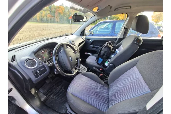 Auto in Vendita a Elbasan - 4,500 Euro