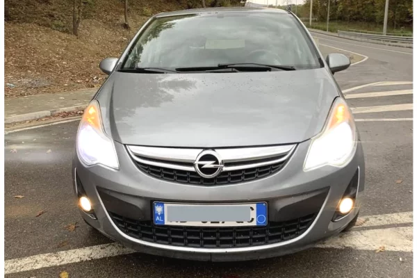 Auto in Vendita a Tirana - 3,300 Euro