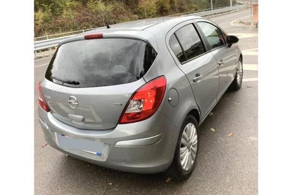 Auto in Vendita a Tirana - 3,300 Euro