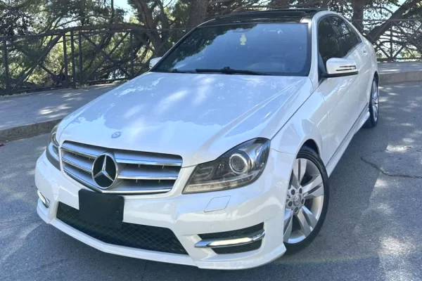 Auto in Vendita a Tirana - 8,800 Euro