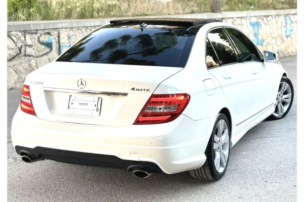 Auto in Vendita a Tirana - 8,800 Euro