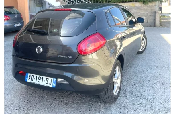 Auto in Vendita a Tirana - 2,500 Euro