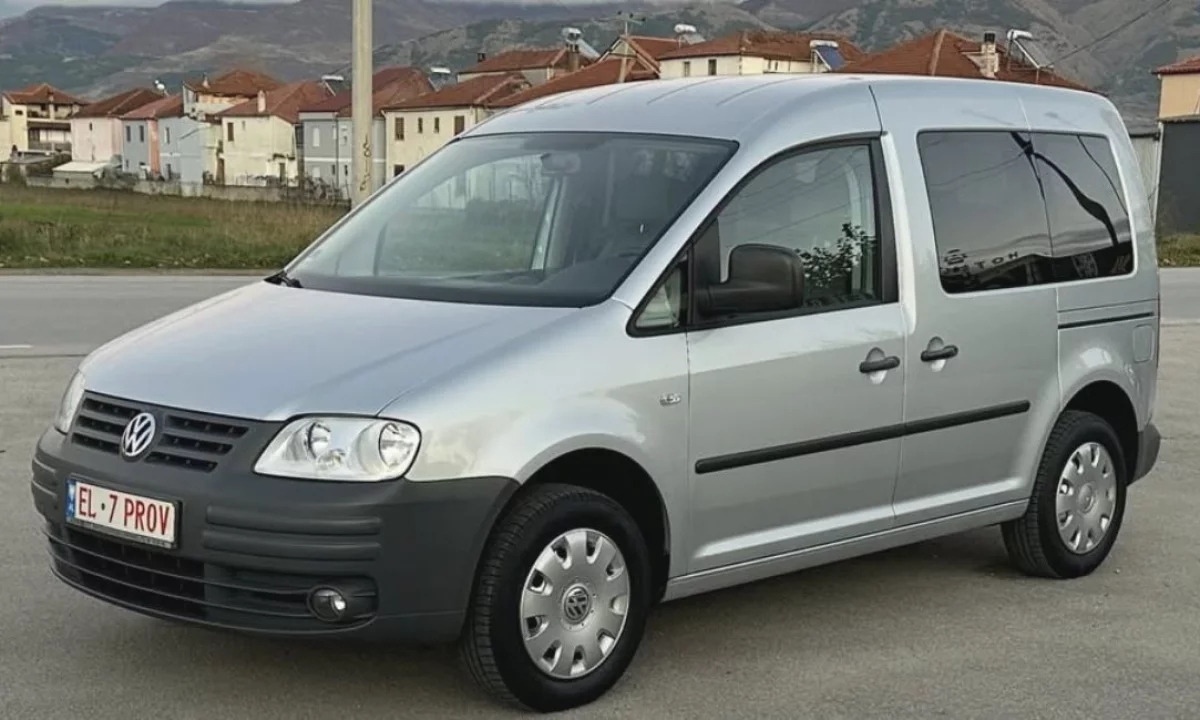Auto in Vendita a Tirana, Volkswagen, 2009 Diesel,Kambio Manual Pagamento 3,999  Euro.