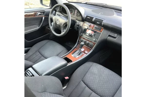 Auto in Vendita a Tirana - 4,000 Euro