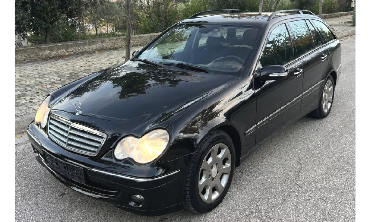 Auto in Vendita a Tirana, Mercedes-Benz, 2005 Diesel,Kambio Automatik Pagamento 4,000  Euro.