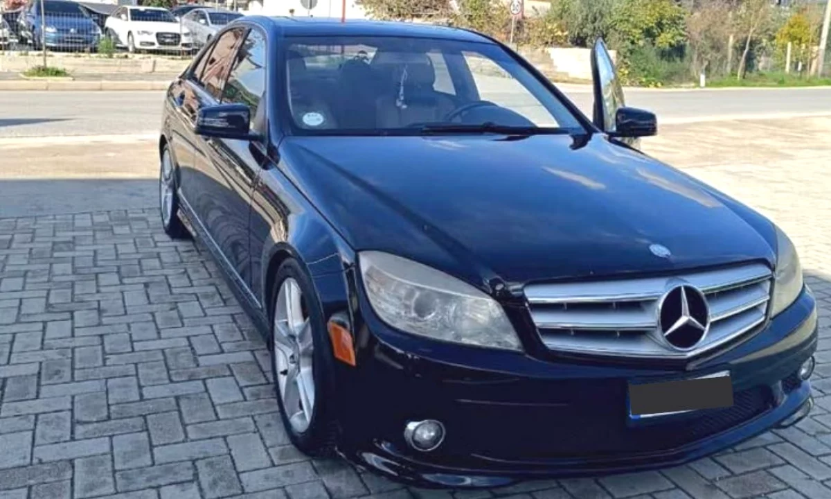 Auto in Vendita a Tirana, Mercedes-Benz, 2010 gasoline-gas,Kambio Automatik Pagamento 6,500  Euro.
