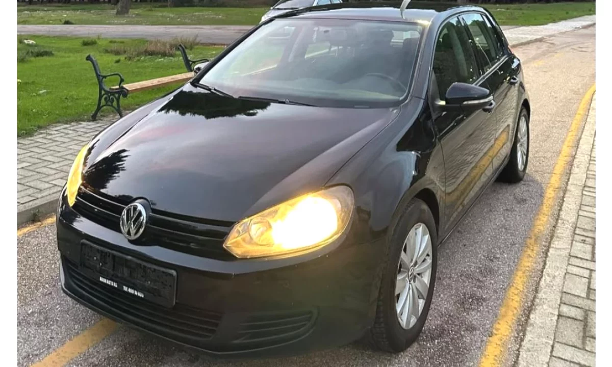Auto in Vendita a Valona, Volkswagen, 2010 Diesel,Kambio Manual Pagamento 5,200  Euro.