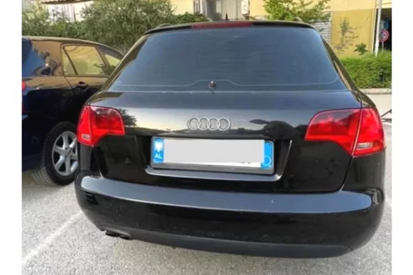 Auto in Vendita a Tirana - 4,200 Euro