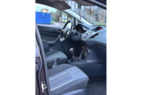 Auto in Vendita a Tirana - 3,850 Euro