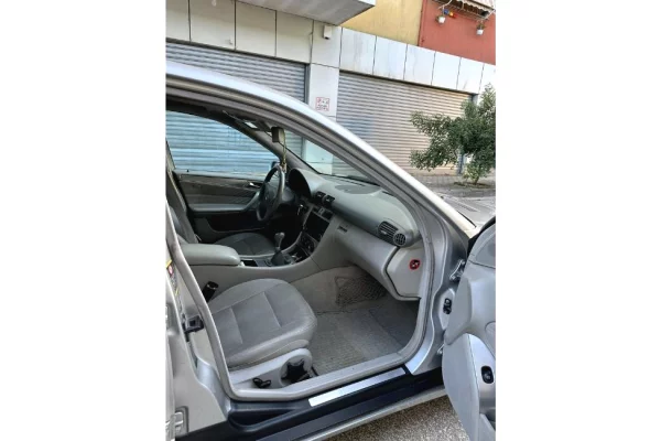 Auto in Vendita a Tirana - 3,600 Euro