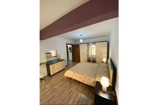 Shtepi me qera Apartament ne Tirane, 1+1, Mobilimi E mobiluar, Pagesa 45,000  Leke.