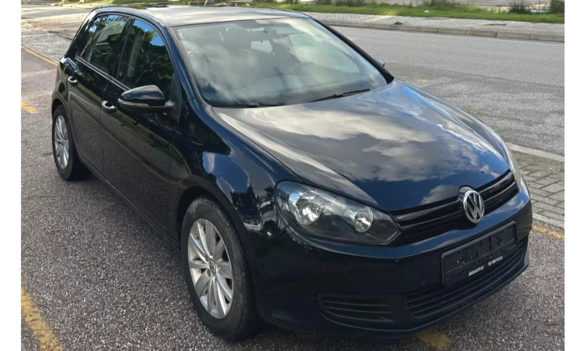 Auto in Vendita a Valona, Volkswagen, 2010 Diesel,Kambio Manual Pagamento 4,800  Euro.