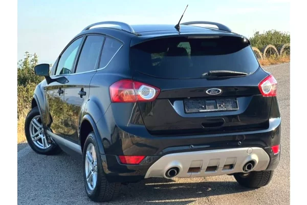 Auto in Vendita a Lushnja, Ford, 2013 Diesel,Kambio Automatik Pagamento 9,000  Euro.