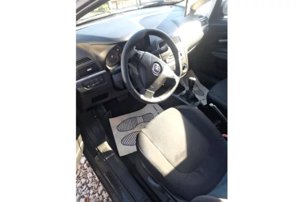 Makina ne shitje ne Tirane - 3,500 Euro