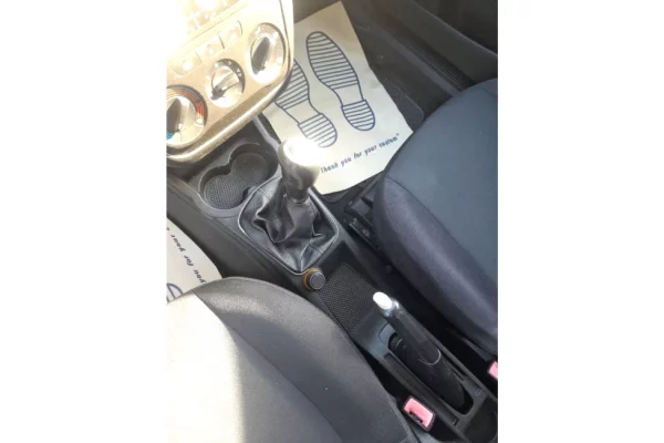 Makina ne shitje ne Tirane - 3,500 Euro